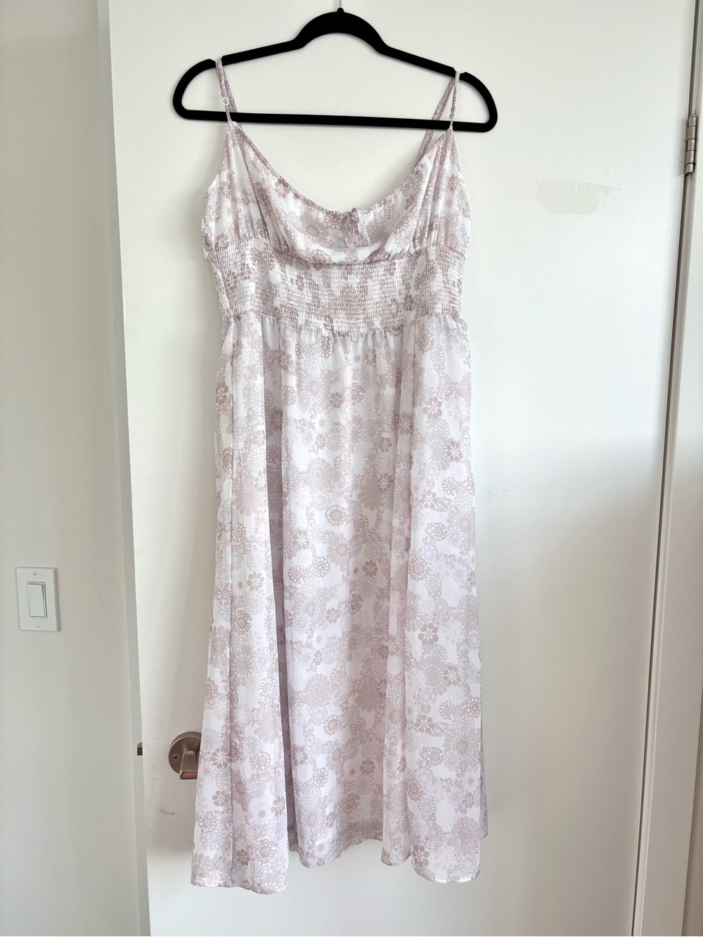 Wilfred Genoa Dress smocked midi dress aritzia floral pink